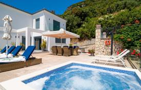 4 odalılar villa Korfu'da, Yunanistan. 1,200,000 €