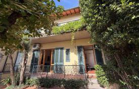 4 odalılar daire 250 m² Floransa'da, İtalya. 1,100,000 €