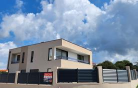 3 odalılar şehir içinde müstakil ev 160 m² Medulin'de, Hırvatistan. 750,000 €
