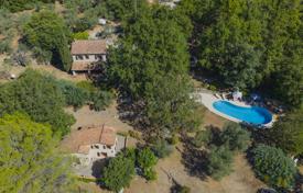 11 odalılar yazlık ev Callas'da, Fransa. 1,895,000 €