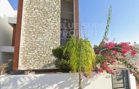 5 odalılar villa 211 m² Livadia'da, Kıbrıs. 950,000 €
