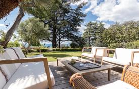 Villa – Cannes, Cote d'Azur (Fransız Rivierası), Fransa. 1,490,000 €