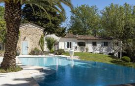 6 odalılar villa Valbonne'de, Fransa. 3,295,000 €