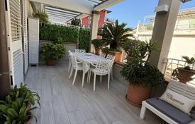 6 odalılar daire Pietrasanta'da, İtalya. 720,000 €