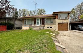3 odalılar şehir içinde müstakil ev North York'da, Kanada. C$1,686,000
