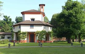 Villa – Milan, Lombardiya, İtalya. 1,800,000 €