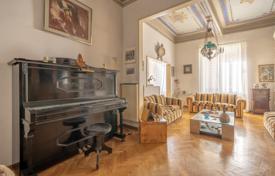 11 odalılar köşk 326 m² Montepulciano'da, İtalya. 700,000 €