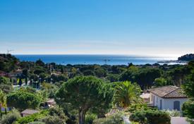 7 odalılar villa Cavalaire-sur-Mer'da, Fransa. 1,850,000 €