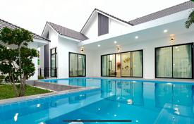 Yazlık ev – Pattaya, Chonburi, Tayland. $274,000