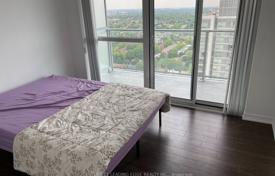 5 odalılar daire North York'da, Kanada. C$875,000