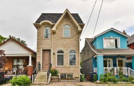 Şehir içinde müstakil ev – East York, Toronto, Ontario,  Kanada. C$1,834,000