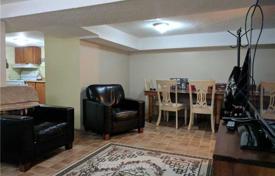 8 odalılar şehir içinde müstakil ev Scarborough'da, Kanada. C$1,339,000