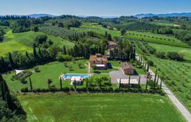 8 odalılar villa 350 m² Peccioli'de, İtalya. 2,200,000 €