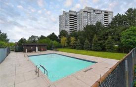 6 odalılar daire North York'da, Kanada. C$1,059,000