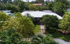 8 odalılar yazlık ev 267 m² Miami sahili'nde, Amerika Birleşik Devletleri. $2,495,000