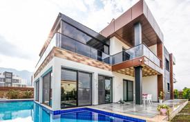 Villa – Edremit, Girne (ilçe), Kuzey Kıbrıs,  Kıbrıs. 1,413,000 €