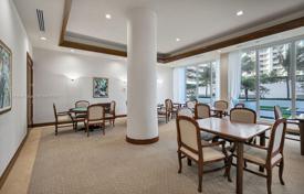 Kondominyum – Bal Harbour, Florida, Amerika Birleşik Devletleri. $3,150,000