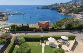 10 odalılar villa Théoule-sur-Mer'de, Fransa. 4,500,000 €