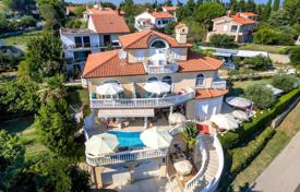 5 odalılar şehir içinde müstakil ev 415 m² Medulin'de, Hırvatistan. 1,300,000 €