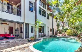 Villa – Fort Lauderdale, Florida, Amerika Birleşik Devletleri. $1,649,000