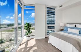 4 odalılar daire Etobicoke'de, Kanada. C$906,000