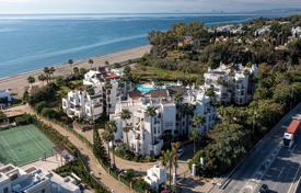 3 odalılar daire 122 m² Estepona'da, İspanya. 1,895,000 €
