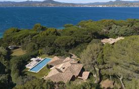 9 odalılar villa Saint-Tropez'de, Fransa. 65,000 € haftalık