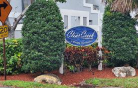 2 odalılar şehir içinde müstakil ev 138 m² North Lauderdale'de, Amerika Birleşik Devletleri. $301,000