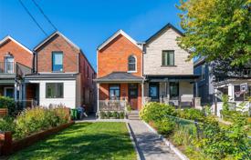 Şehir içinde müstakil ev – Manning Avenue, Old Toronto, Toronto,  Ontario,   Kanada. C$2,319,000
