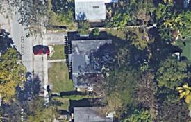 Şehir içinde müstakil ev – North Miami, Florida, Amerika Birleşik Devletleri. $400,000