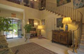 Villa – Mougins, Cote d'Azur (Fransız Rivierası), Fransa. 3,600,000 €