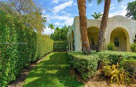 Şehir içinde müstakil ev – Miami sahili, Florida, Amerika Birleşik Devletleri. $1,750,000