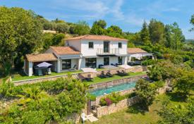 6 odalılar villa Grasse'ta, Fransa. 1,590,000 €