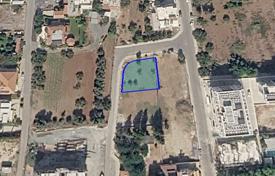 Arsa Zakaki'de, Kıbrıs. 650,000 €