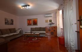 2 odalılar daire 56 m² Kotor (city)'da, Karadağ. 160,000 €