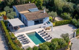 7 odalılar villa La Croix-Valmer'da, Fransa. 3,200,000 €
