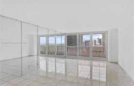 4 odalılar kondominyumda daireler 136 m² Miami'de, Amerika Birleşik Devletleri. $742,000