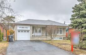9 odalılar şehir içinde müstakil ev North York'da, Kanada. C$2,514,000
