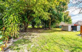 3 odalılar şehir içinde müstakil ev 167 m² Miami'de, Amerika Birleşik Devletleri. $880,000
