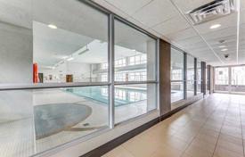 5 odalılar daire Scarborough'da, Kanada. C$722,000