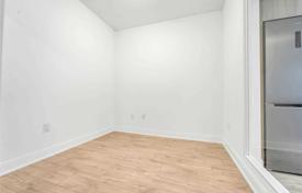 5 odalılar daire Etobicoke'de, Kanada. C$958,000