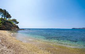 7 odalılar villa La Croix-Valmer'da, Fransa. Price on request
