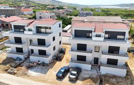 3 odalılar daire 72 m² Pag'da, Hırvatistan. 230,000 €