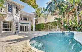 Villa – Sunny Isles Beach, Florida, Amerika Birleşik Devletleri. 2,216,000 €
