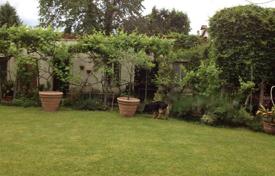 4 odalılar villa 430 m² Barga'da, İtalya. 760,000 €