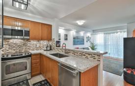 2 odalılar daire Etobicoke'de, Kanada. C$814,000