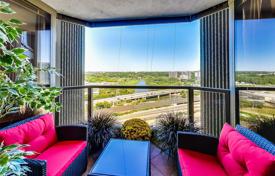 2 odalılar daire Lake Shore Boulevard West'da, Kanada. C$1,037,000