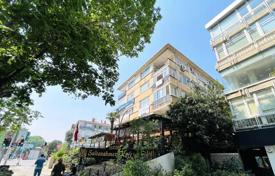 3 odalılar daire 160 m² Kadıköy'da, Türkiye. $328,000