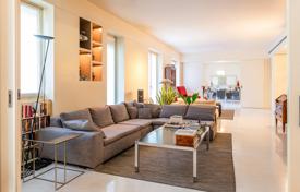 5 odalılar daire Milan'da, İtalya. Price on request