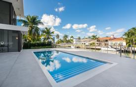 Villa – North Miami Beach, Florida, Amerika Birleşik Devletleri. $4,846,000